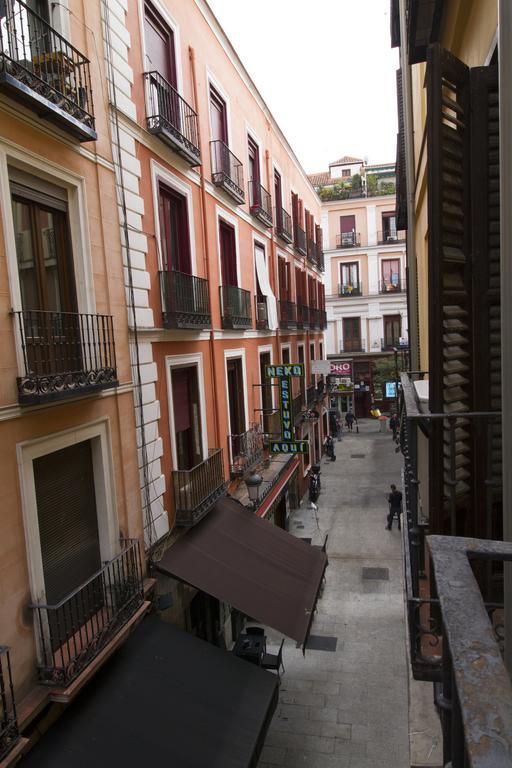 Foster Apartamentos Sol Madrid Rum bild